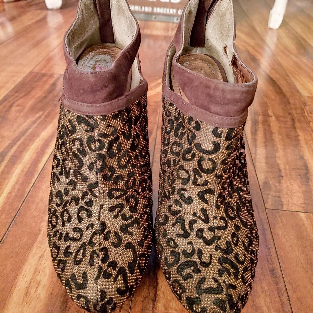 Jessica Paster animal print stilettos
